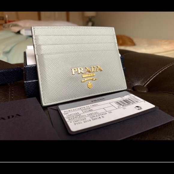 Accessories - Authentic PRADA cardholer - reposh